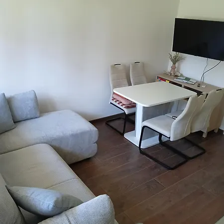 Lungomare Apartament *