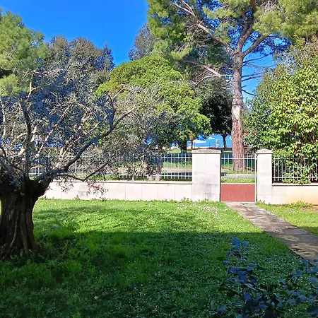 Lungomare Apartment Umag